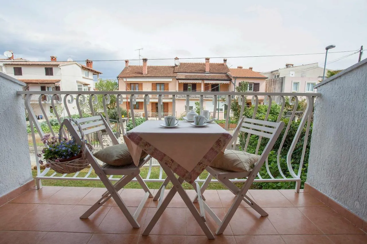 Apartment Studio Sole Ровинь