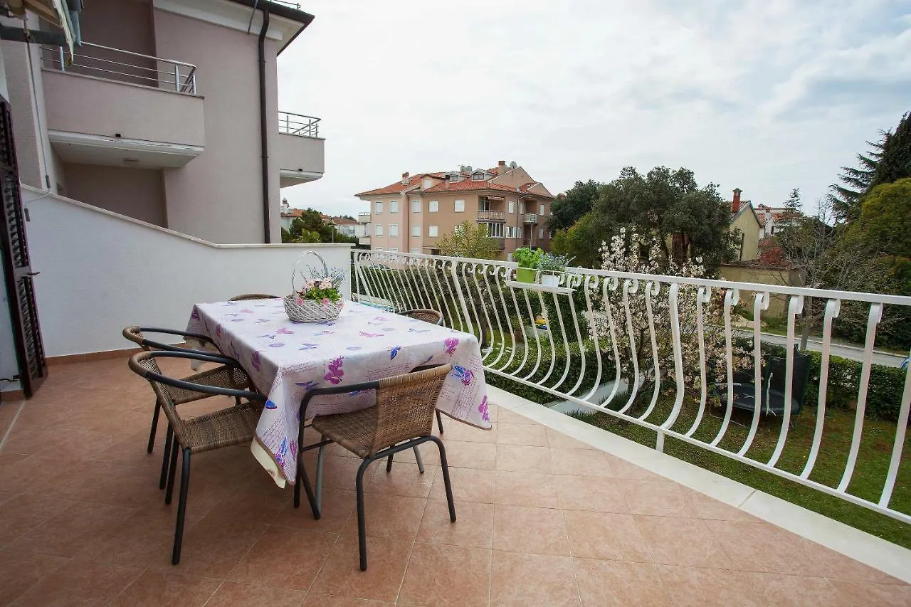 Apartment Studio Sole Ровинь Гостевой дом